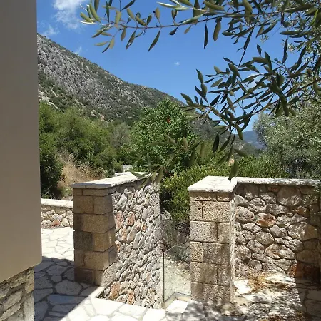 Avlaki Villa