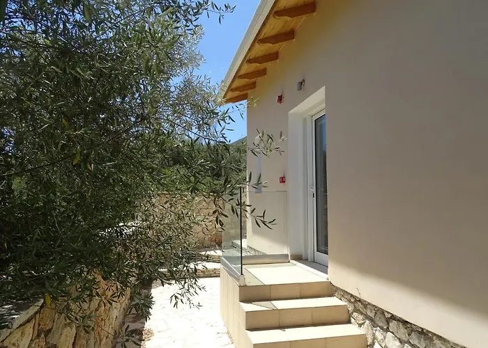 Villa Avlaki *